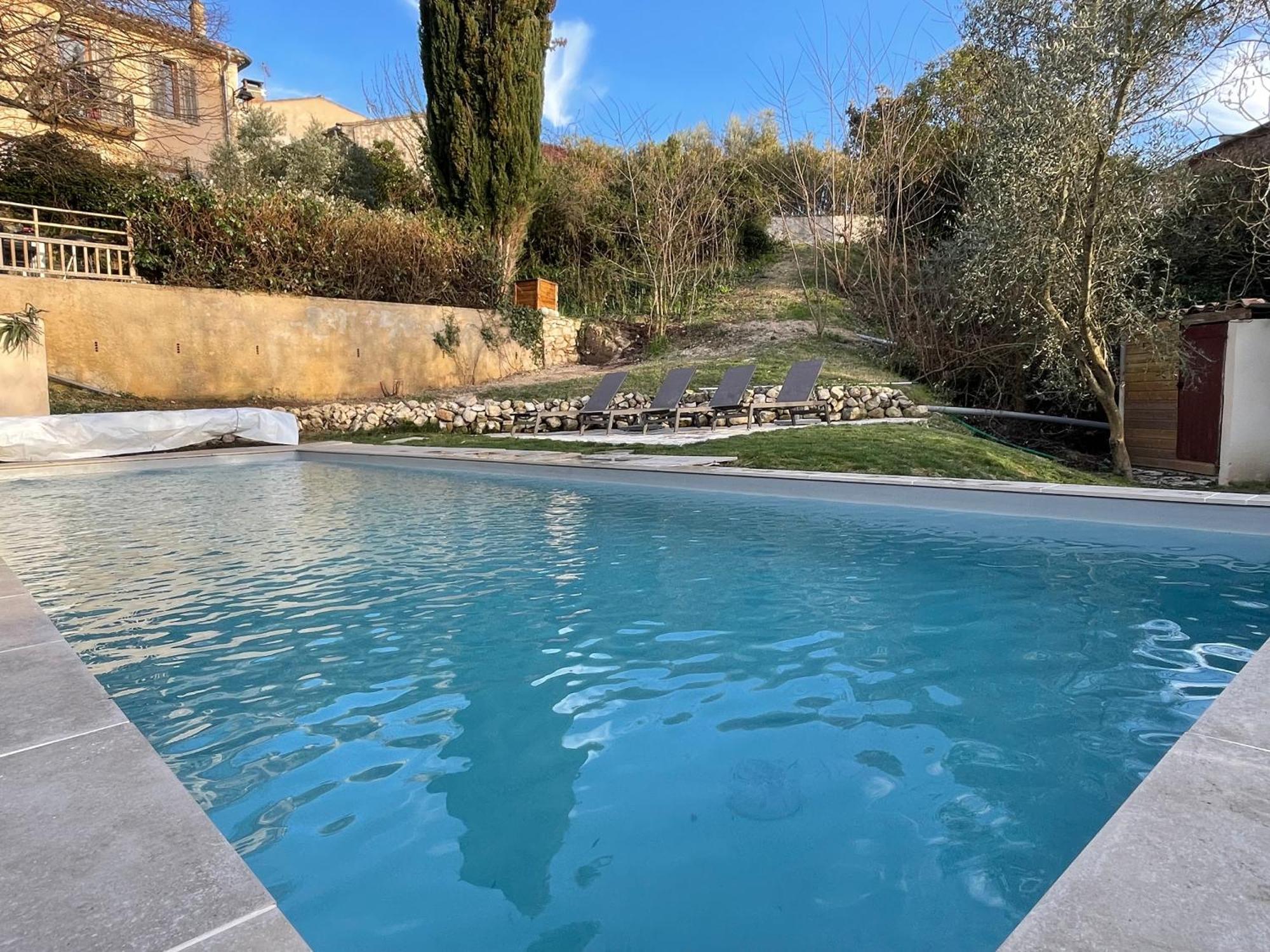 Maison & Jardin Coeur Luberon Classe 4 Etoiles Peypin-d'Aigues Exterior photo